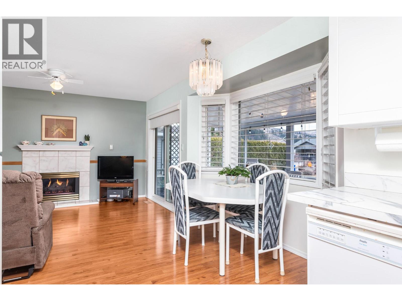 833 8 Avenue, Vernon