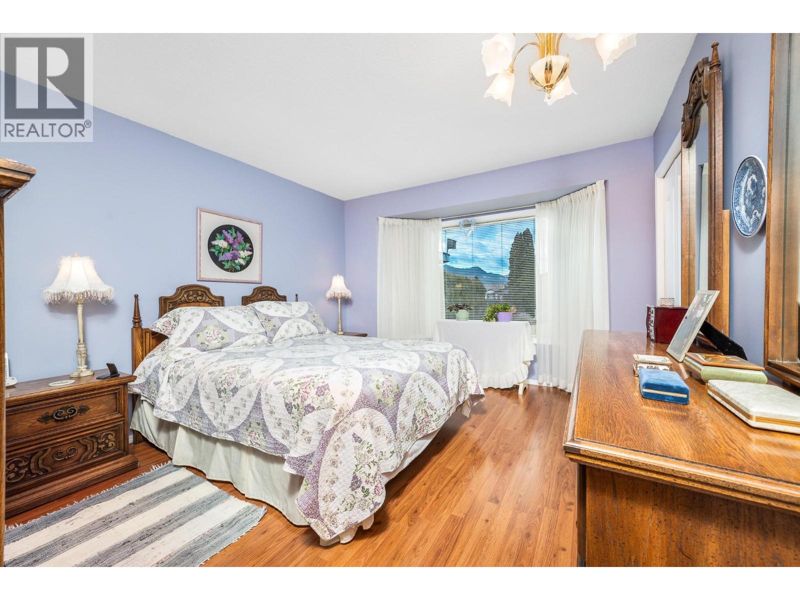 833 8 Avenue, Vernon