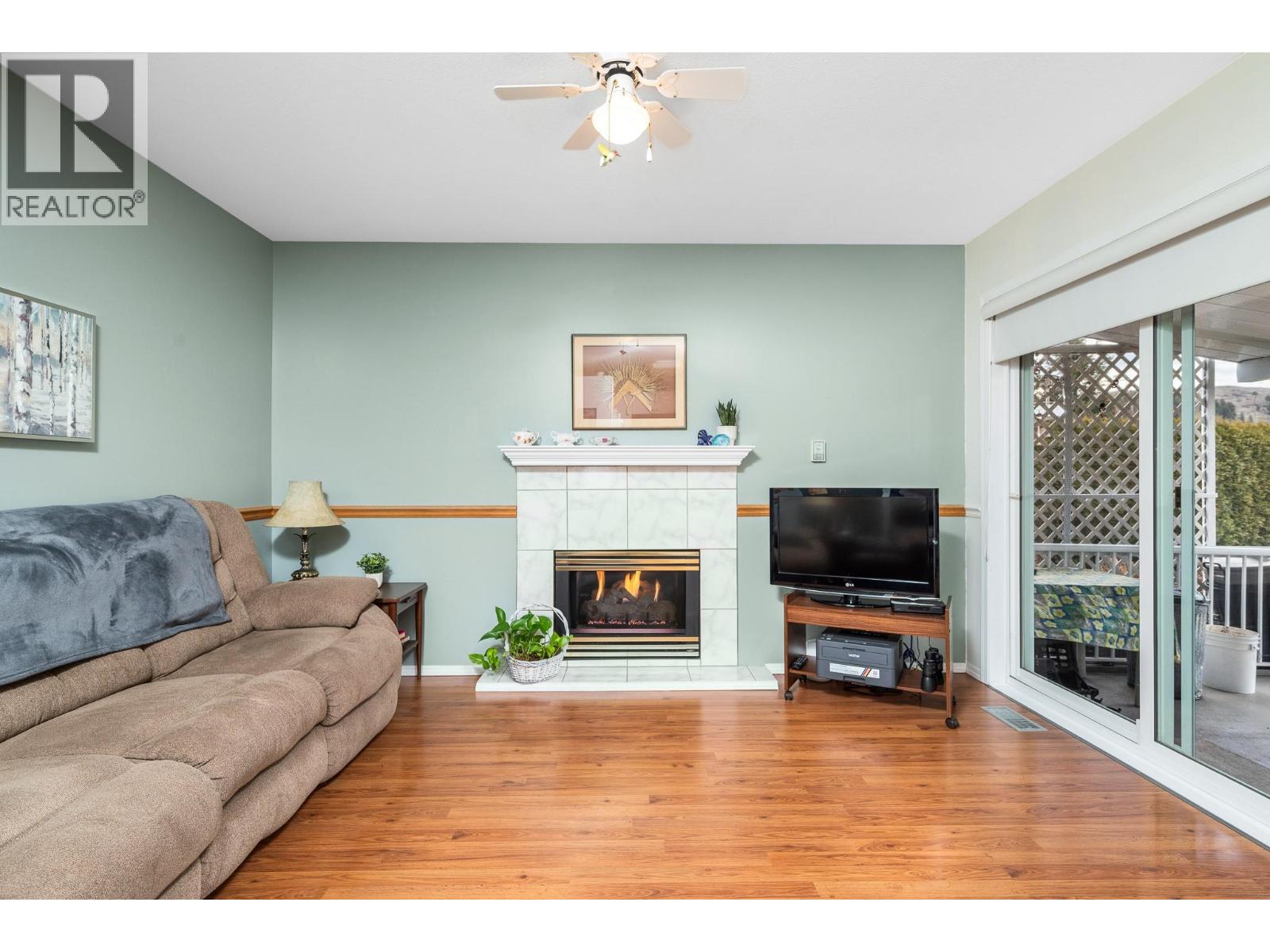 833 8 Avenue, Vernon