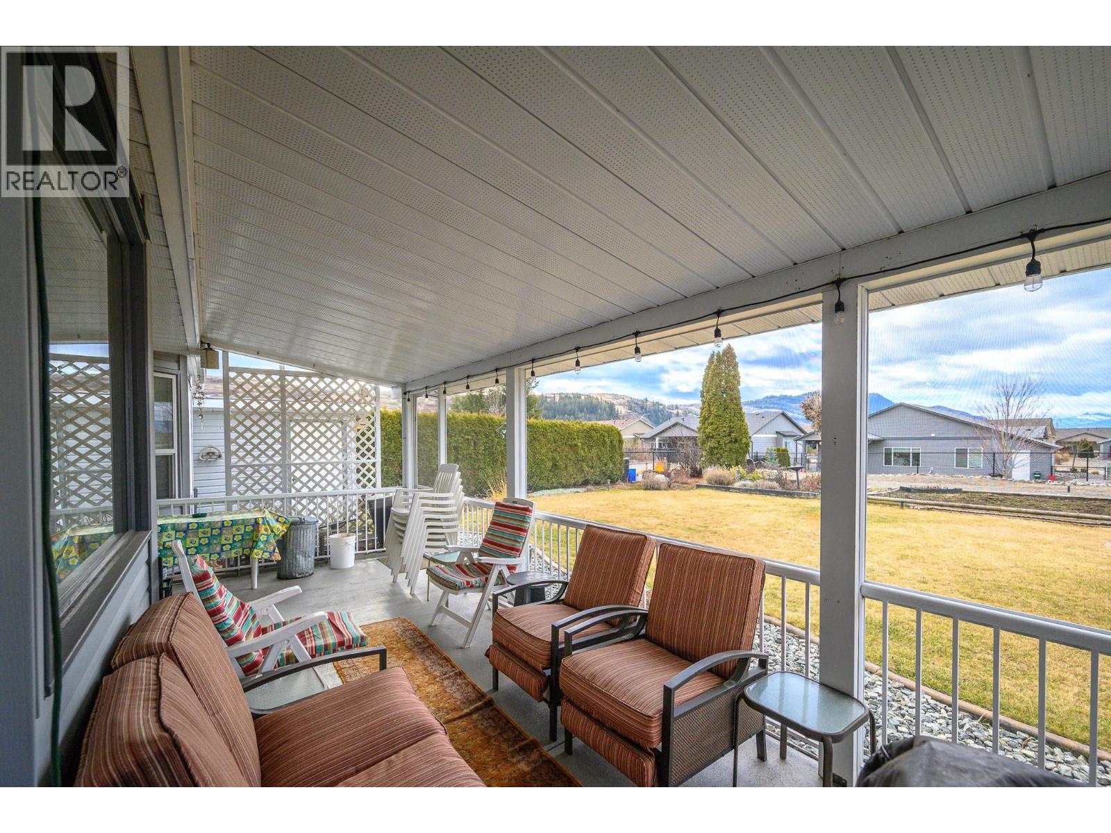 833 8 Avenue, Vernon