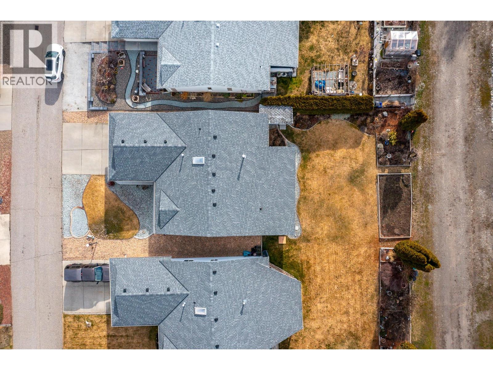 833 8 Avenue, Vernon