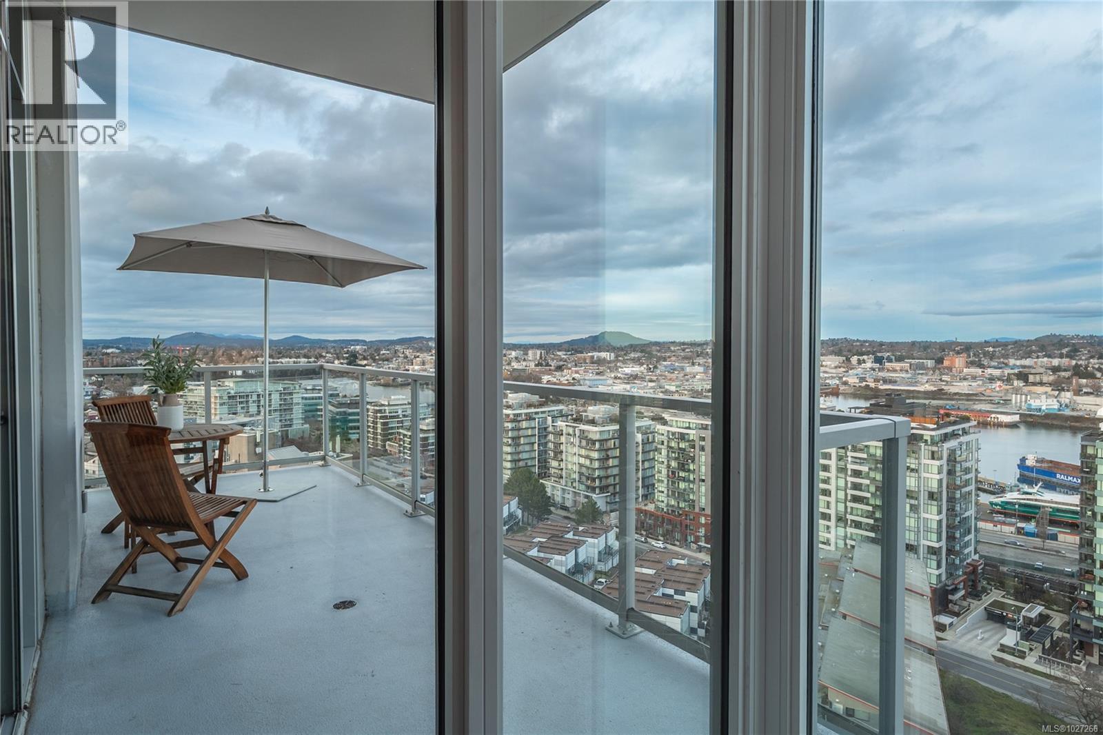 1705 83 Saghalie Road, Victoria