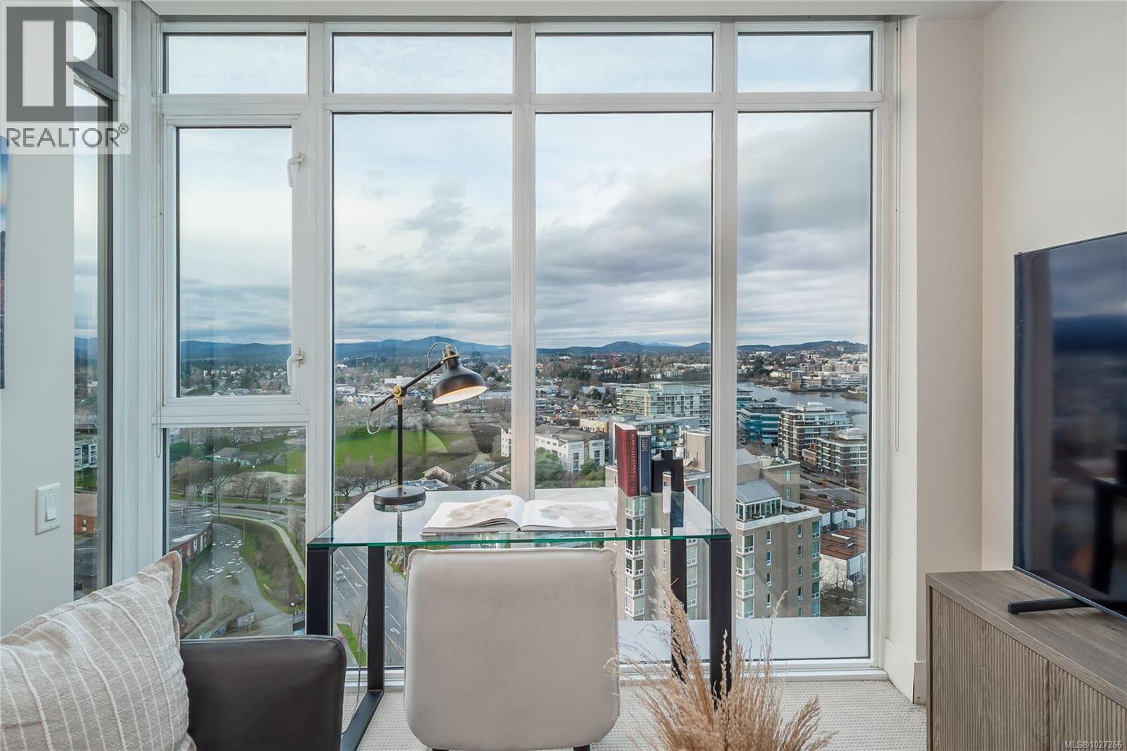 1705 83 Saghalie Road, Victoria