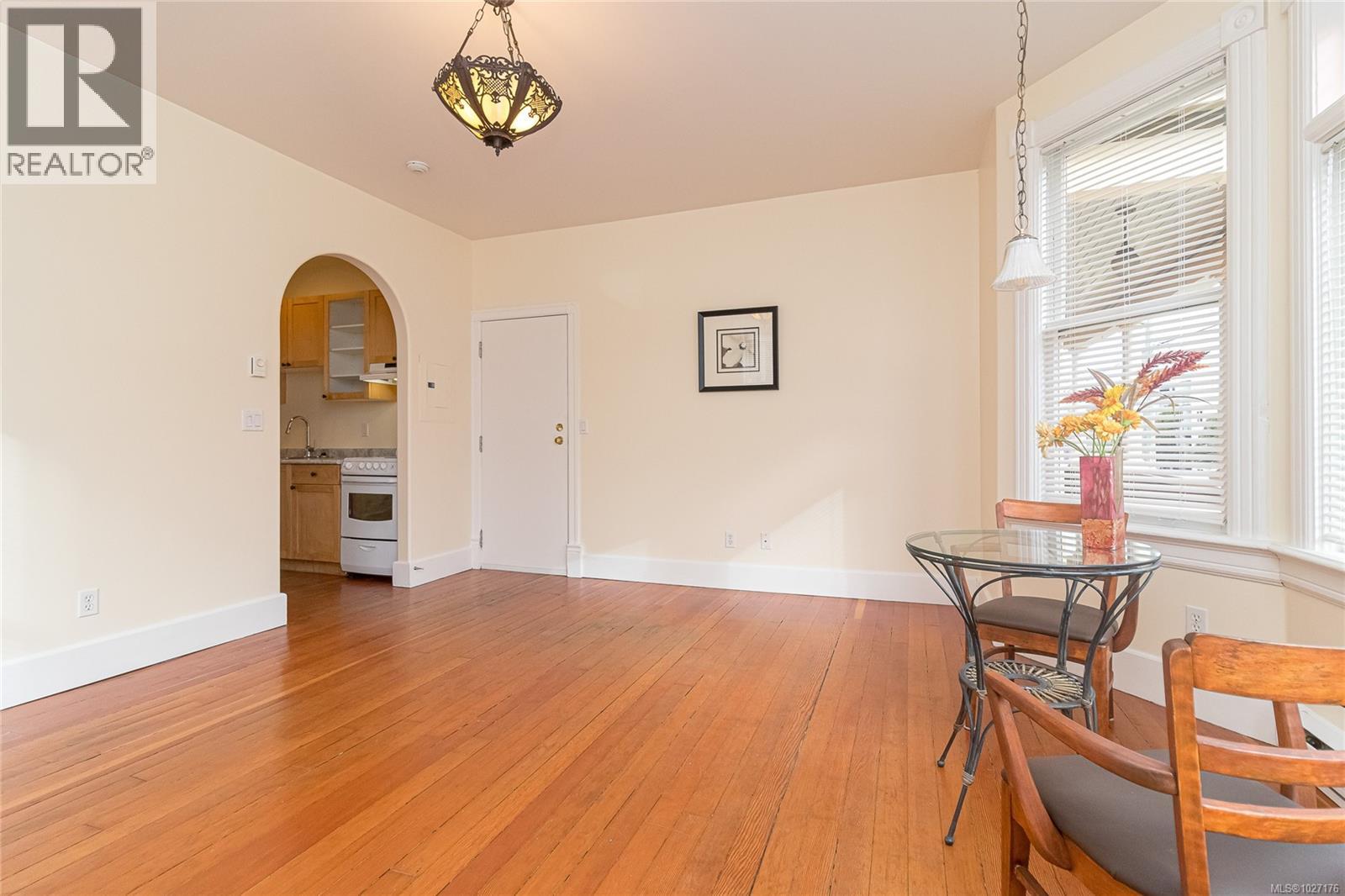  1418 Fernwood Road, Victoria