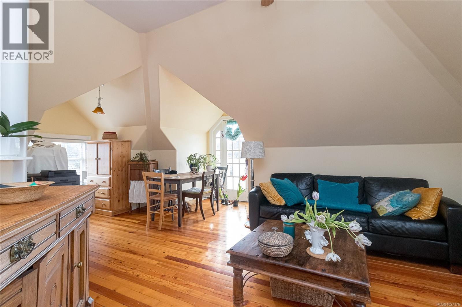  1418 Fernwood Road, Victoria