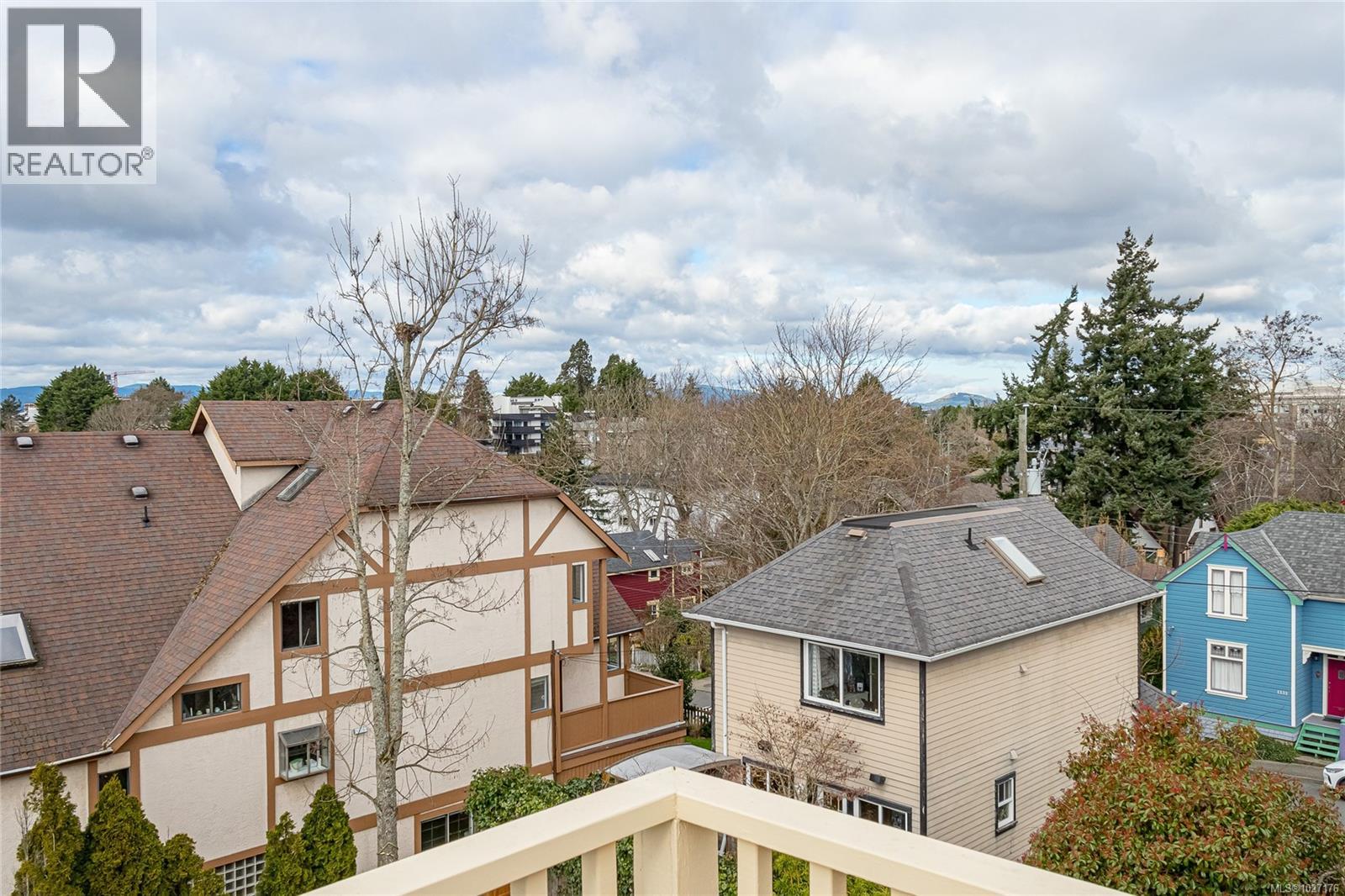  1418 Fernwood Road, Victoria