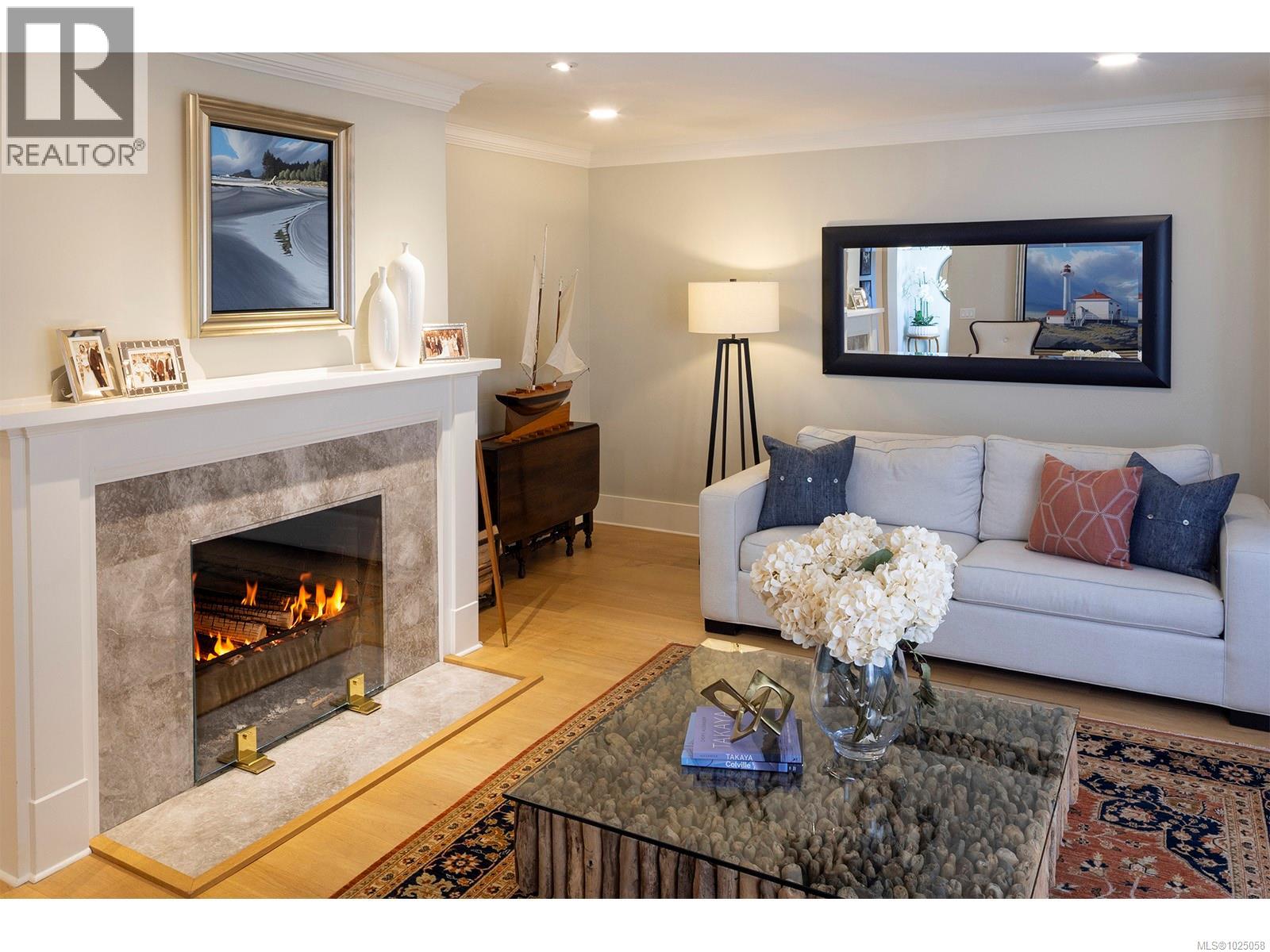  2350 Nottingham Road, Oak Bay