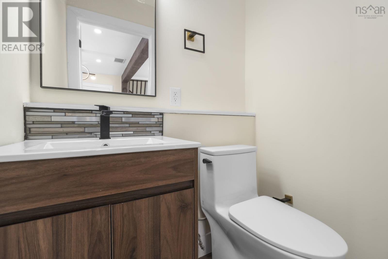 Property 20 of 45 of 33-B Kennedy Drive