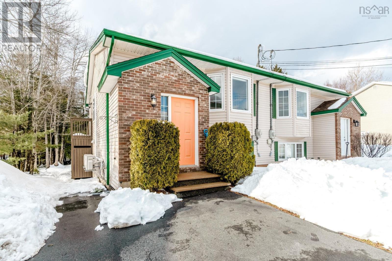 136 Hemlock Drive - Photo 2 of 50, Elmsdale, Nova Scotia