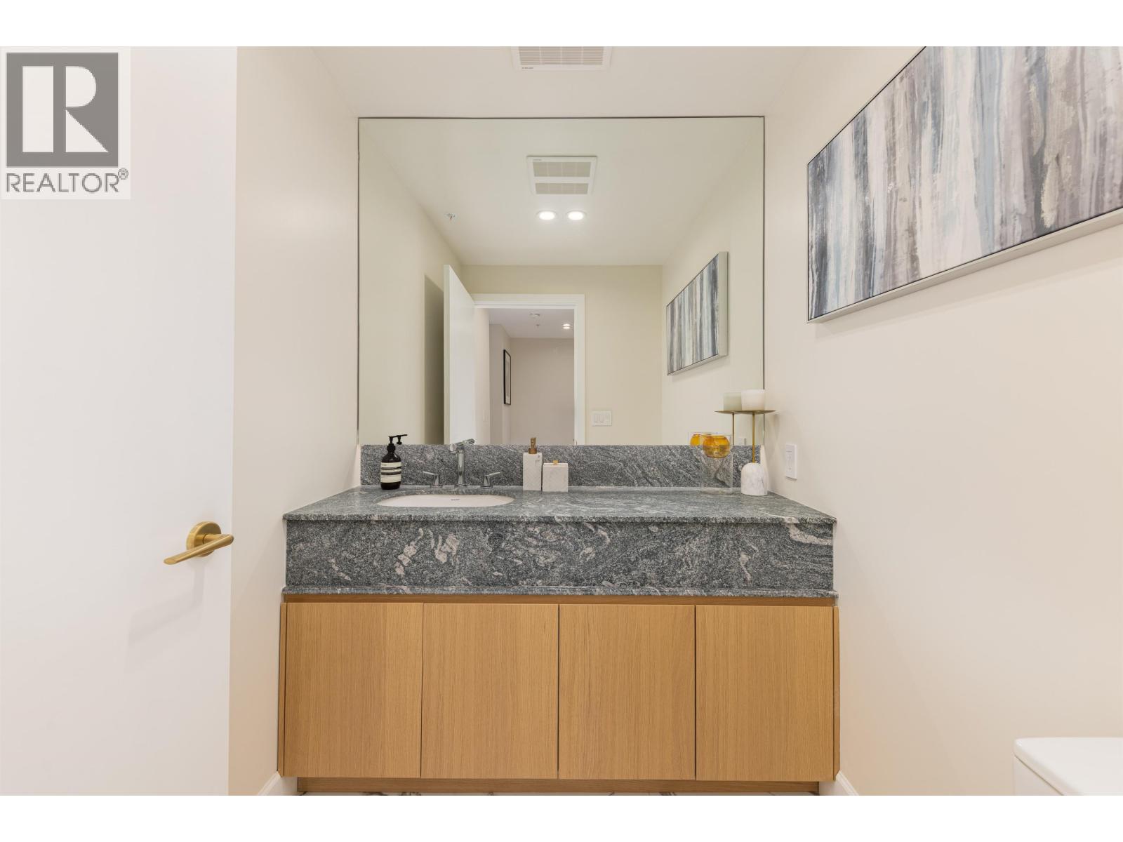 309 3668 W 10TH AVENUE, Vancouver