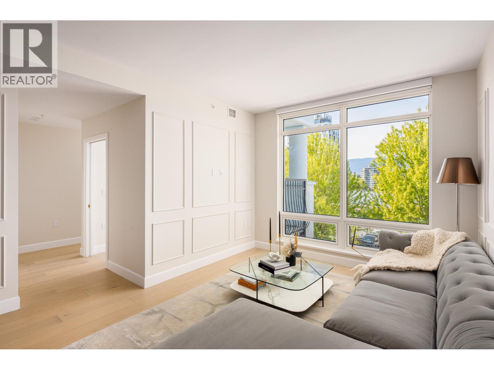 309 3668 W 10TH AVENUE, Vancouver