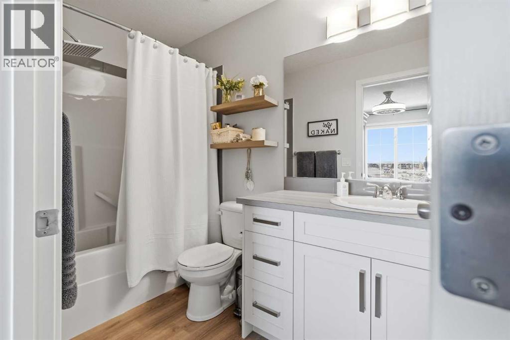 250 Fireside View, Cochrane