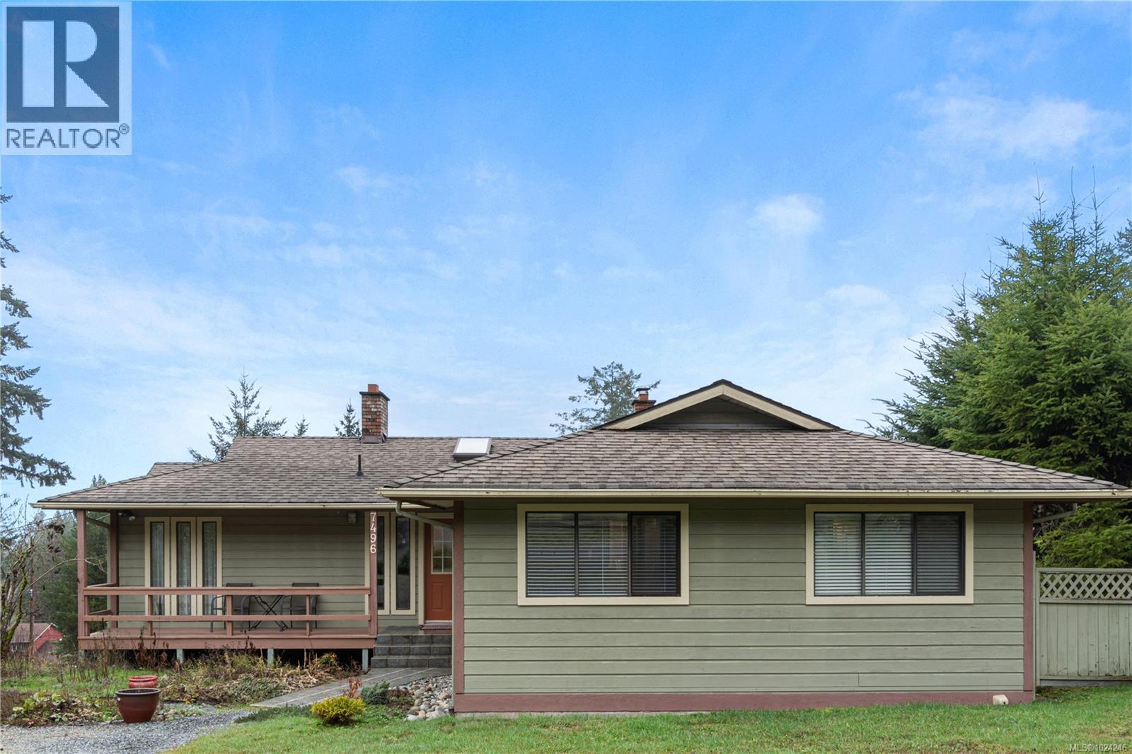 7496 CLARK CRES - 51