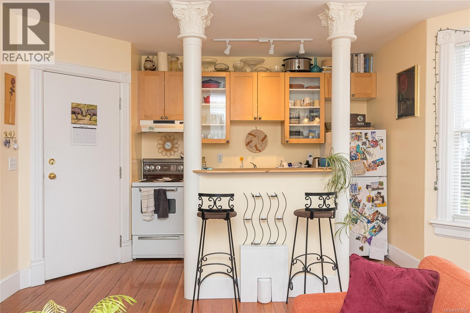  1418 Fernwood Road, Victoria