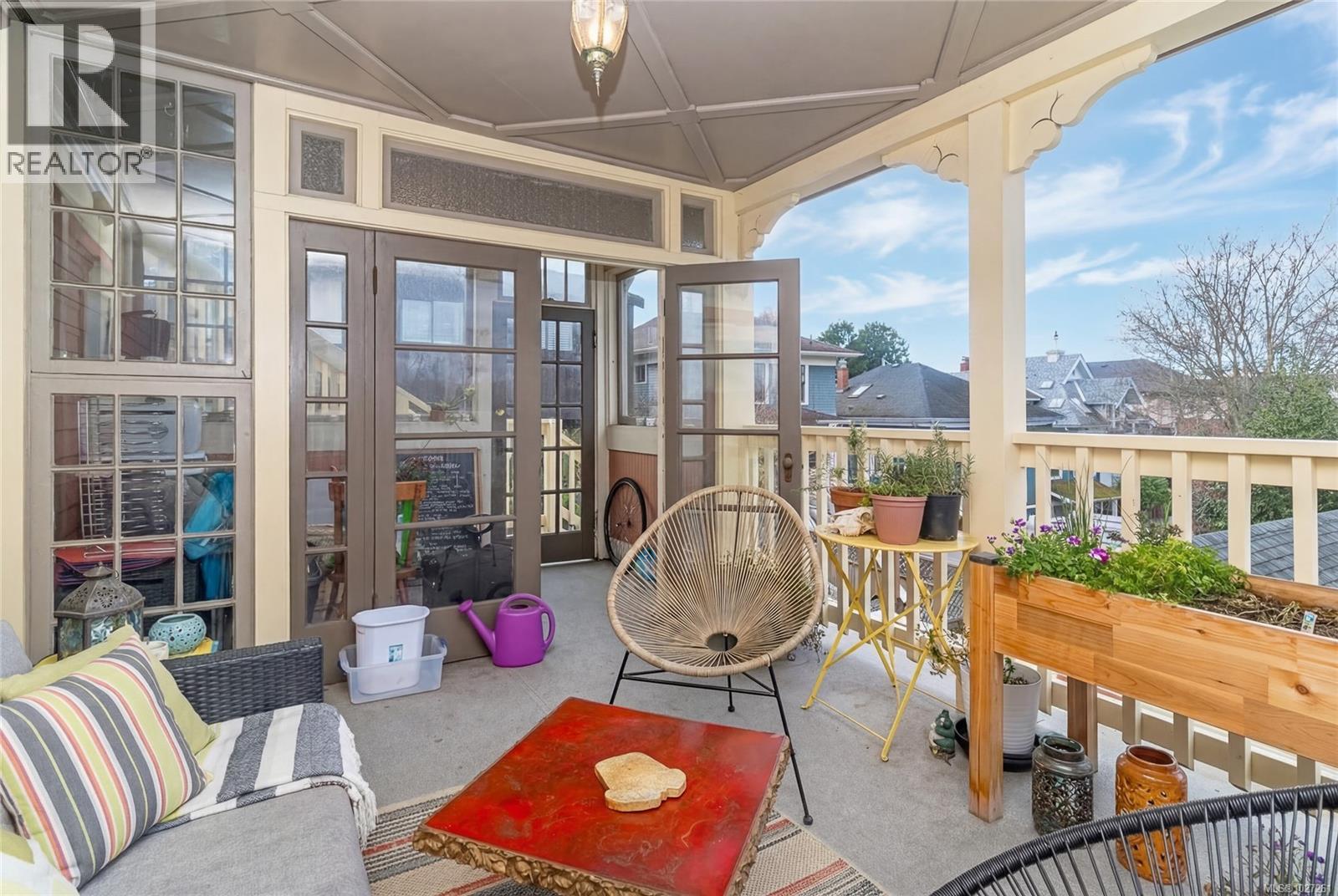  1418 Fernwood Road, Victoria