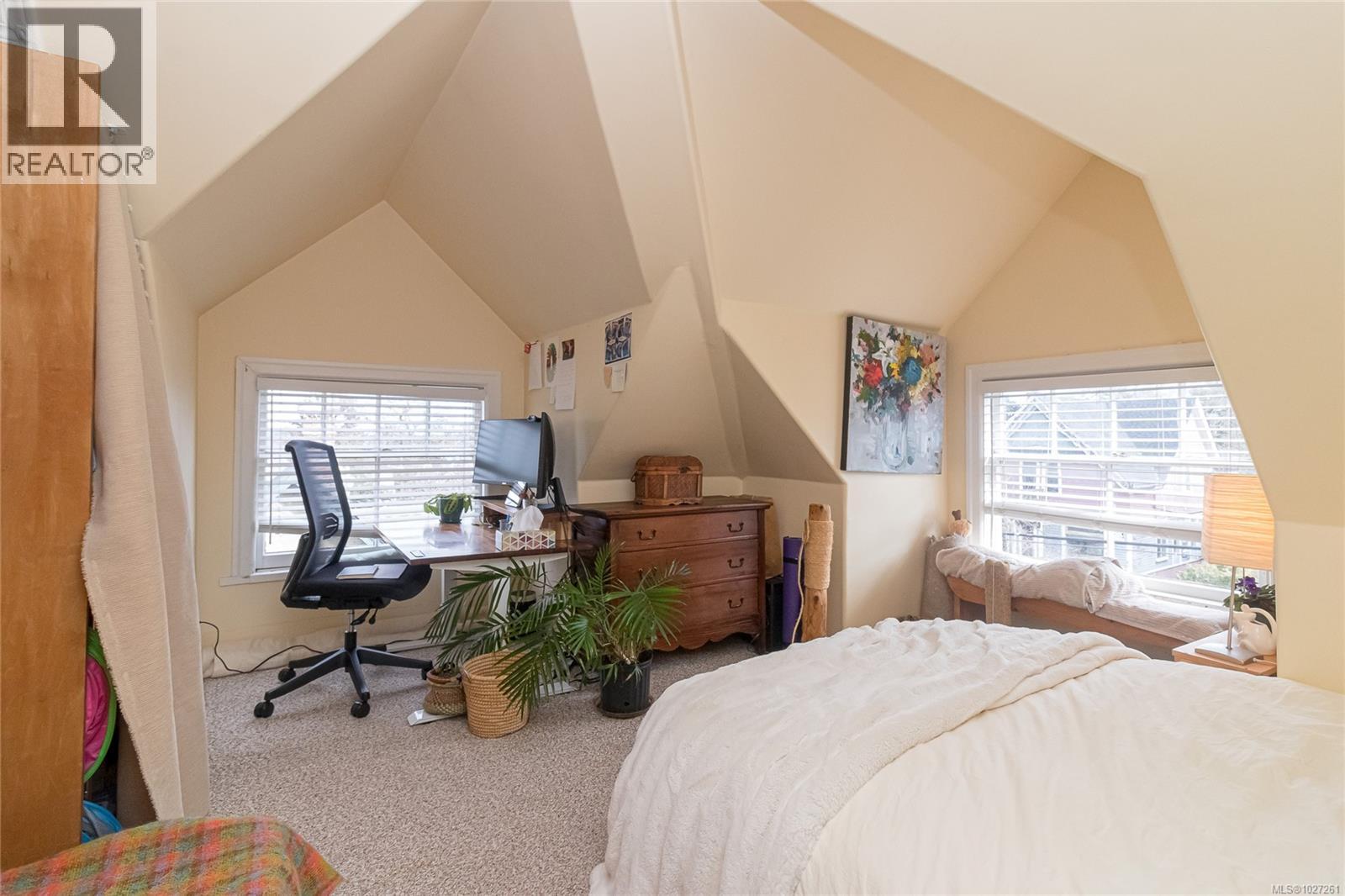  1418 Fernwood Road, Victoria