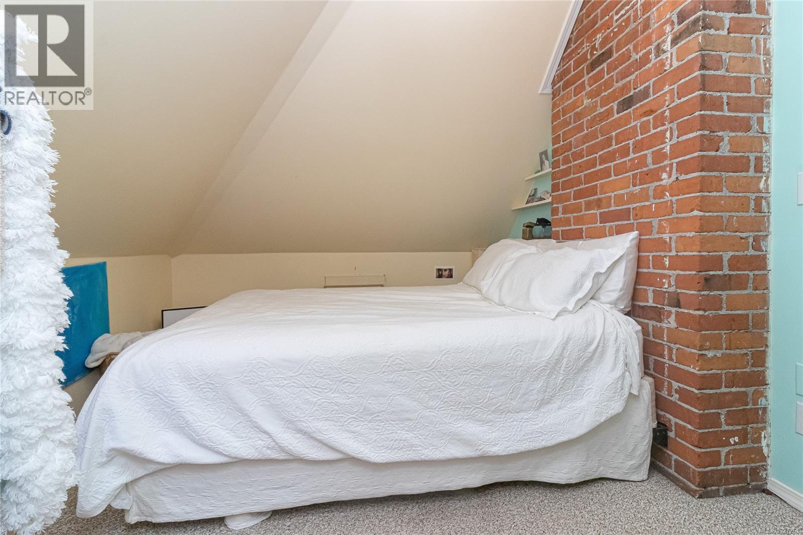  1418 Fernwood Road, Victoria