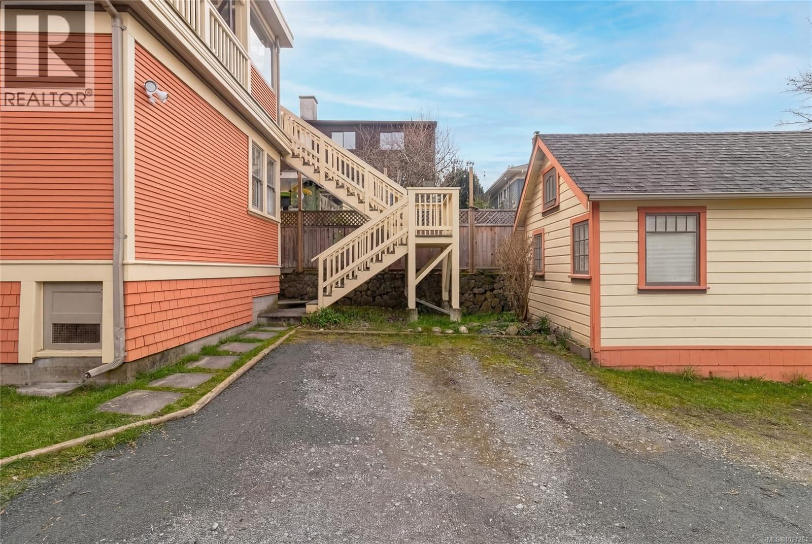  1418 Fernwood Road, Victoria