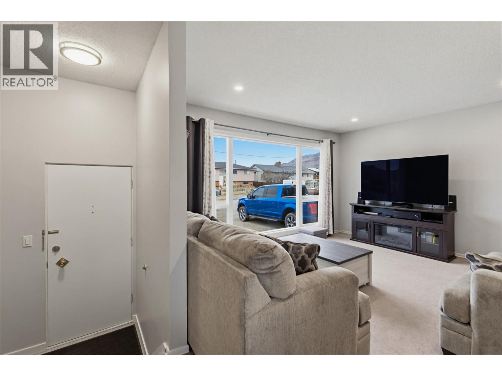 881 PEMBROKE Avenue, Kamloops