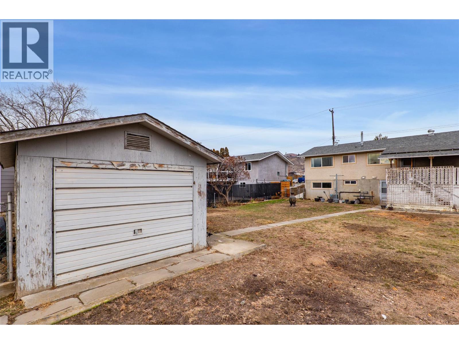 881 PEMBROKE Avenue, Kamloops