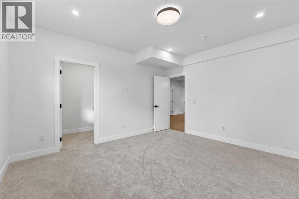 
          32 Lakes Estates Circle
            <br/>
            <span>Strathmore</span>
            , 
            <span>AB</span>
             <span>T1P0B7</span>
         - Photo 33