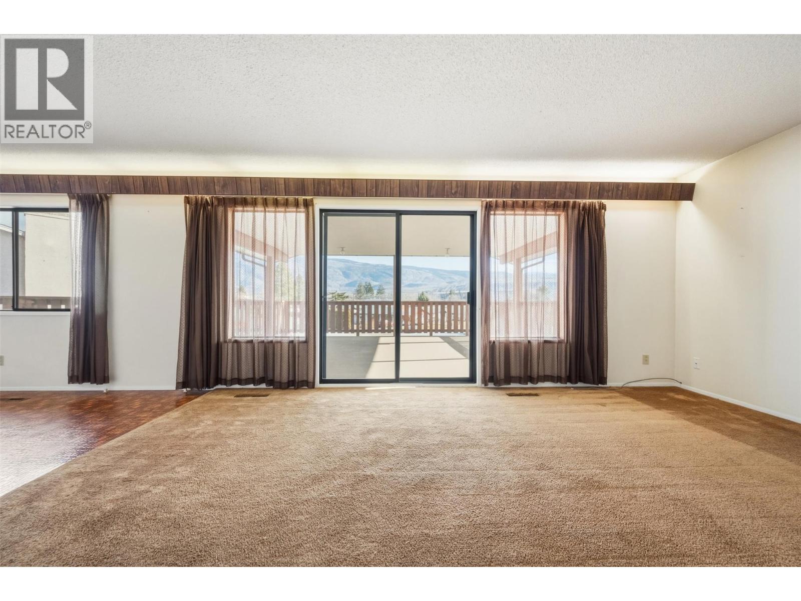  761 Columbia Place, Oliver