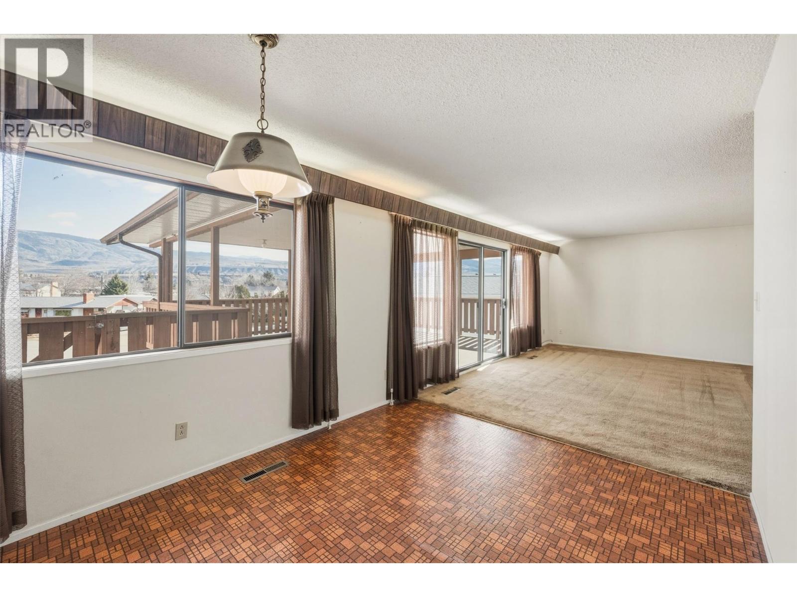  761 Columbia Place, Oliver