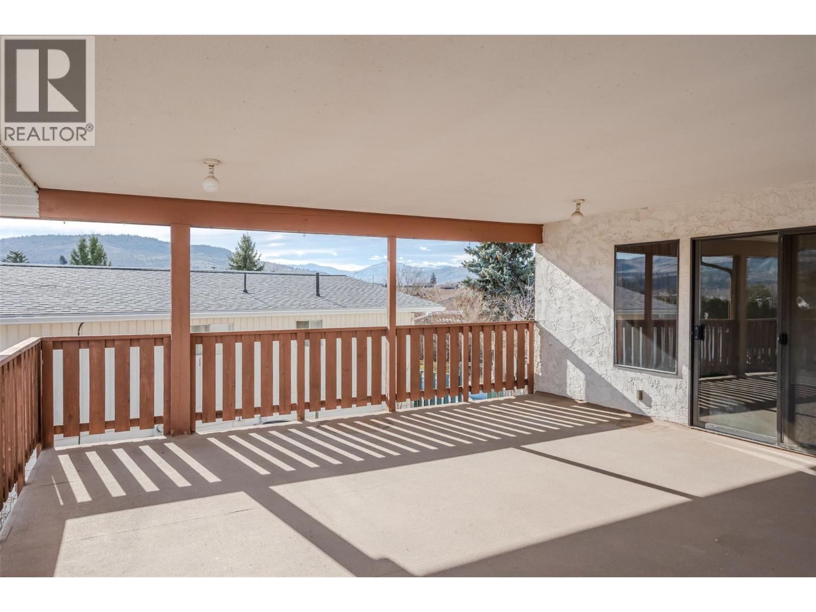  761 Columbia Place, Oliver