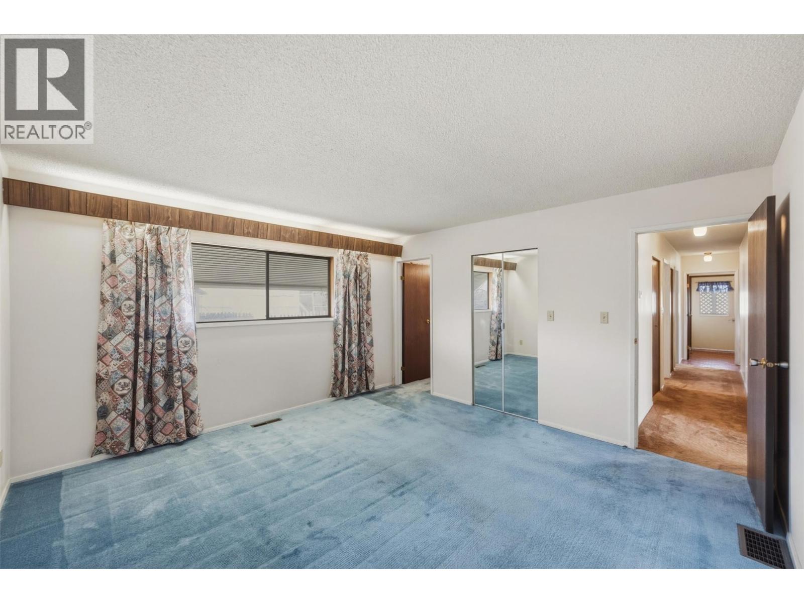  761 Columbia Place, Oliver