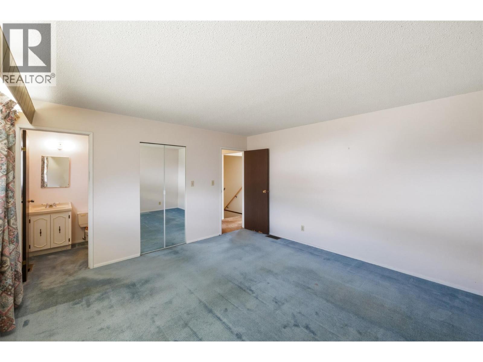  761 Columbia Place, Oliver