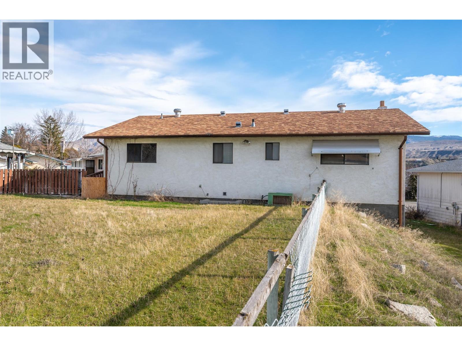  761 Columbia Place, Oliver