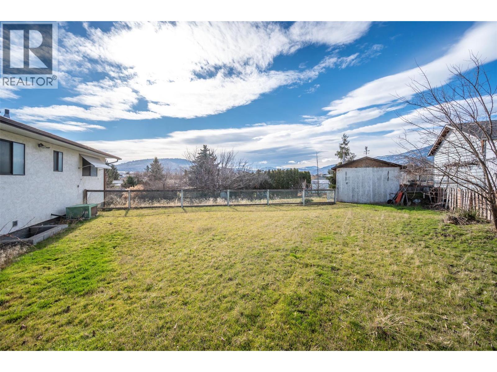  761 Columbia Place, Oliver