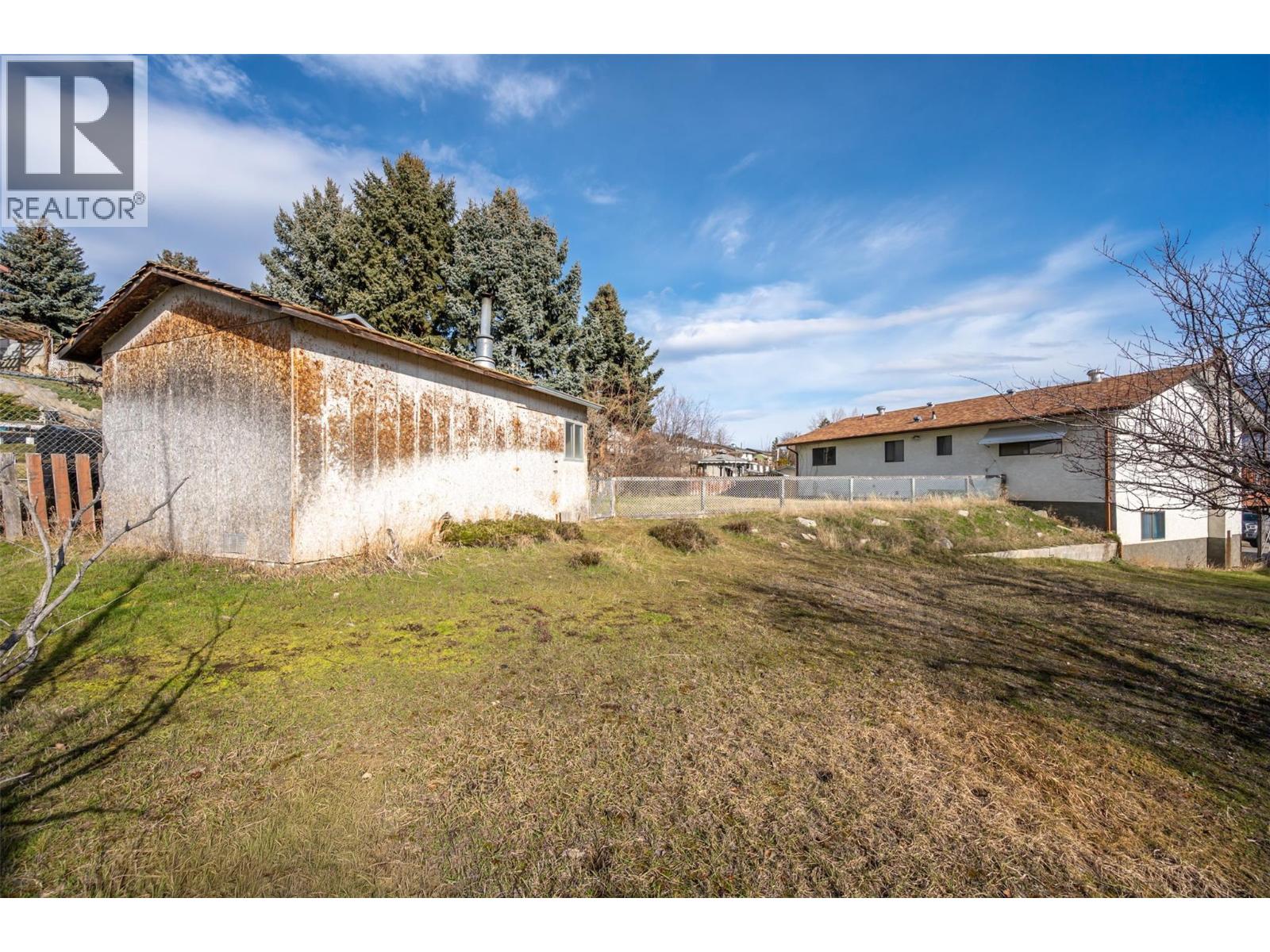  761 Columbia Place, Oliver