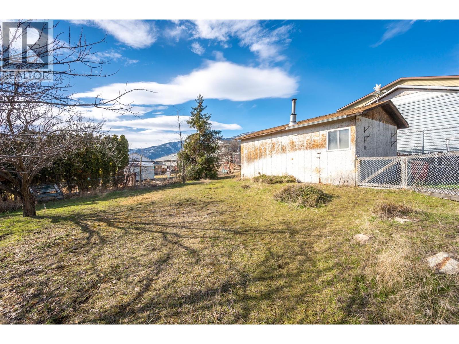  761 Columbia Place, Oliver