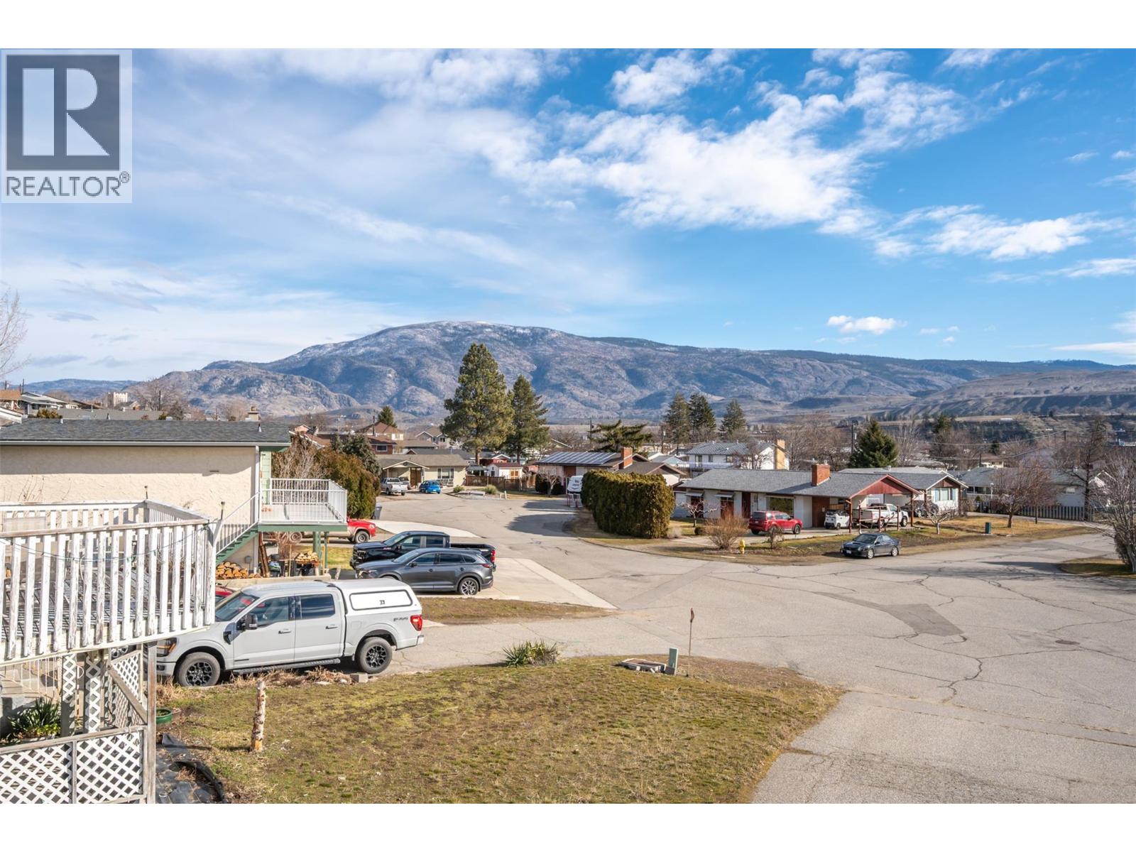  761 Columbia Place, Oliver