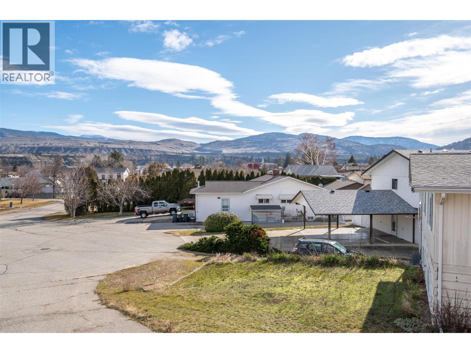  761 Columbia Place, Oliver