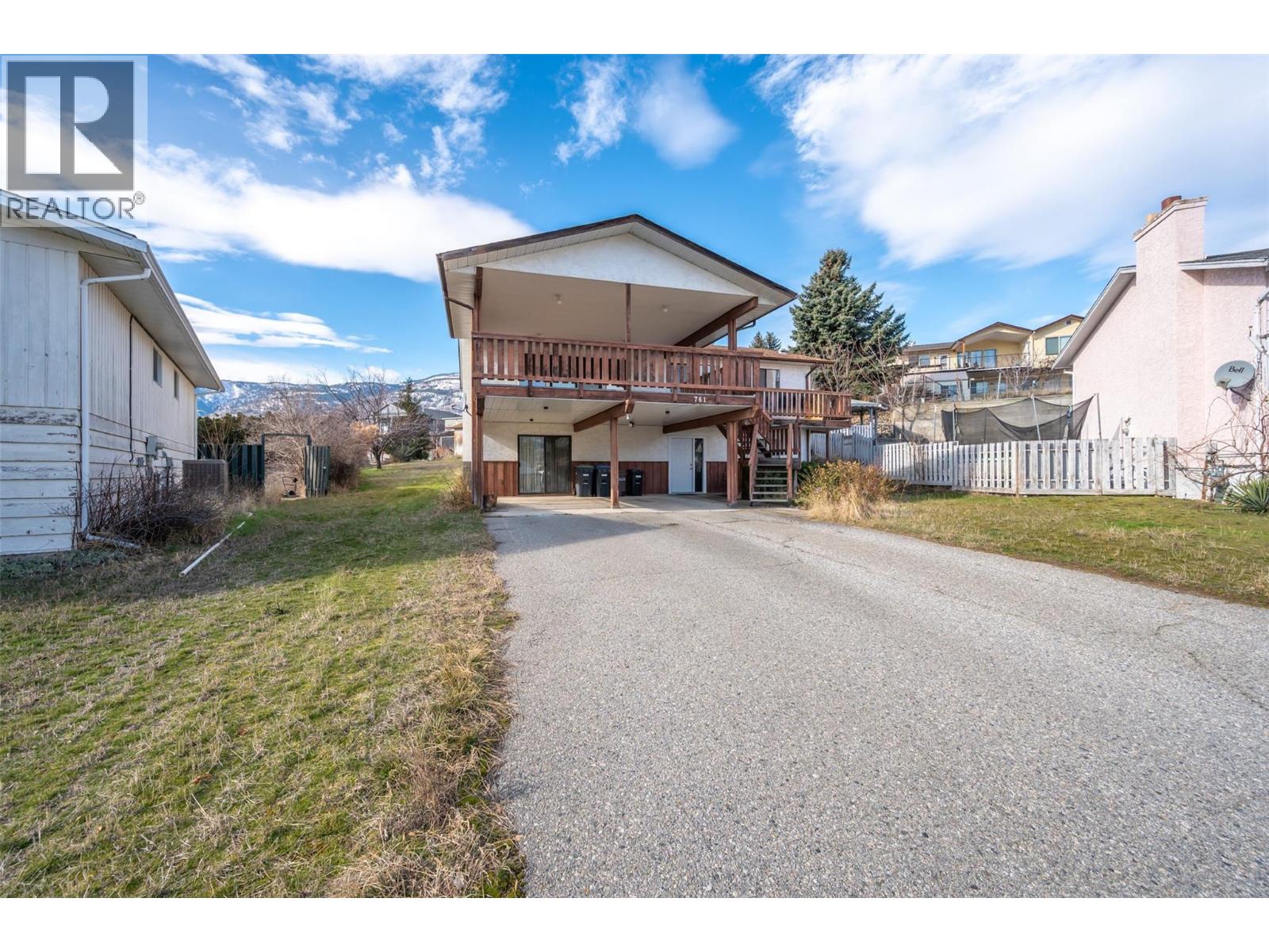  761 Columbia Place, Oliver