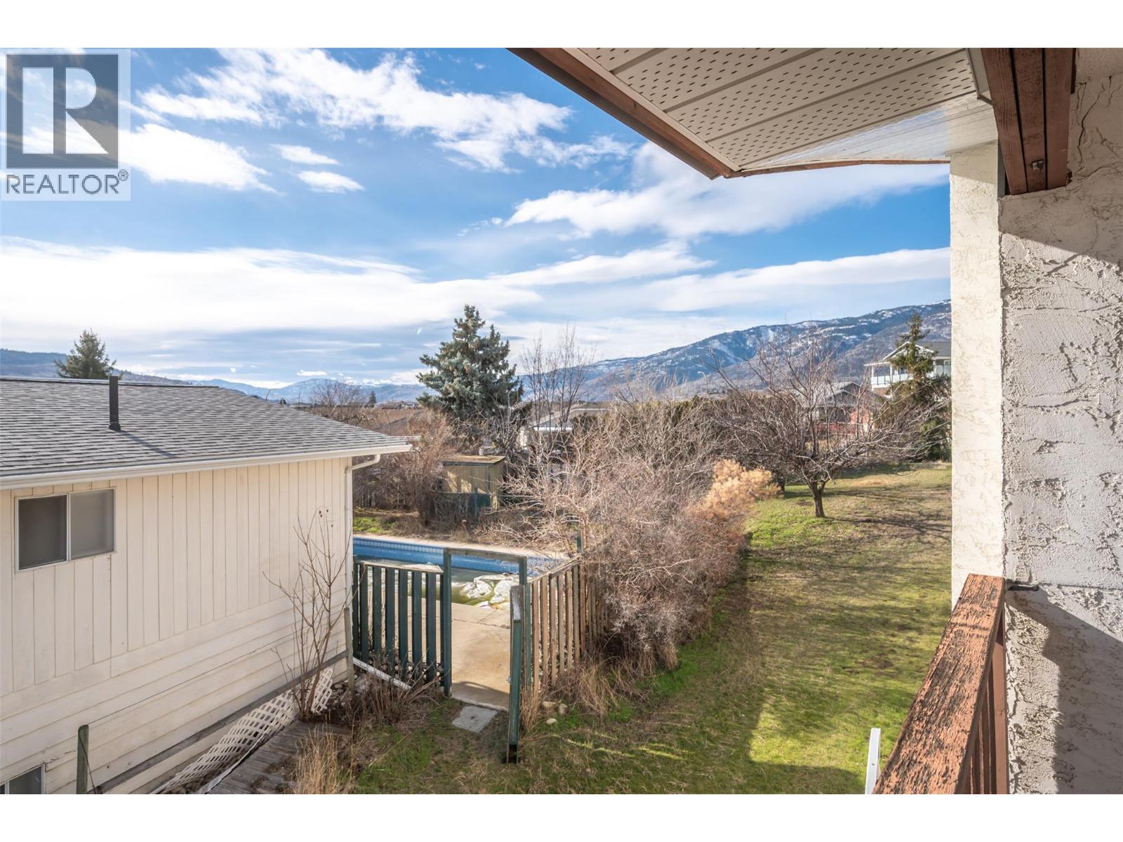  761 Columbia Place, Oliver