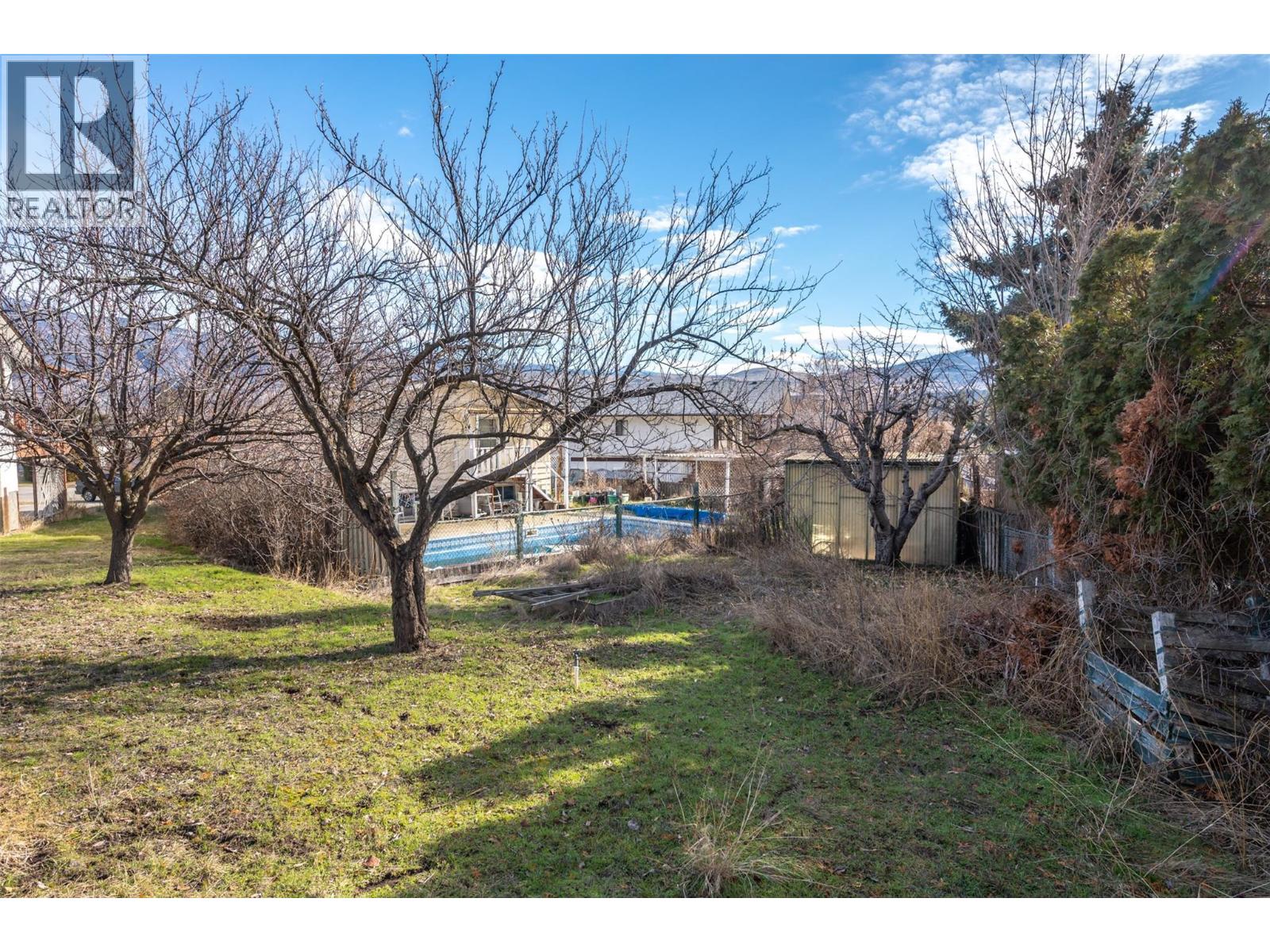  761 Columbia Place, Oliver