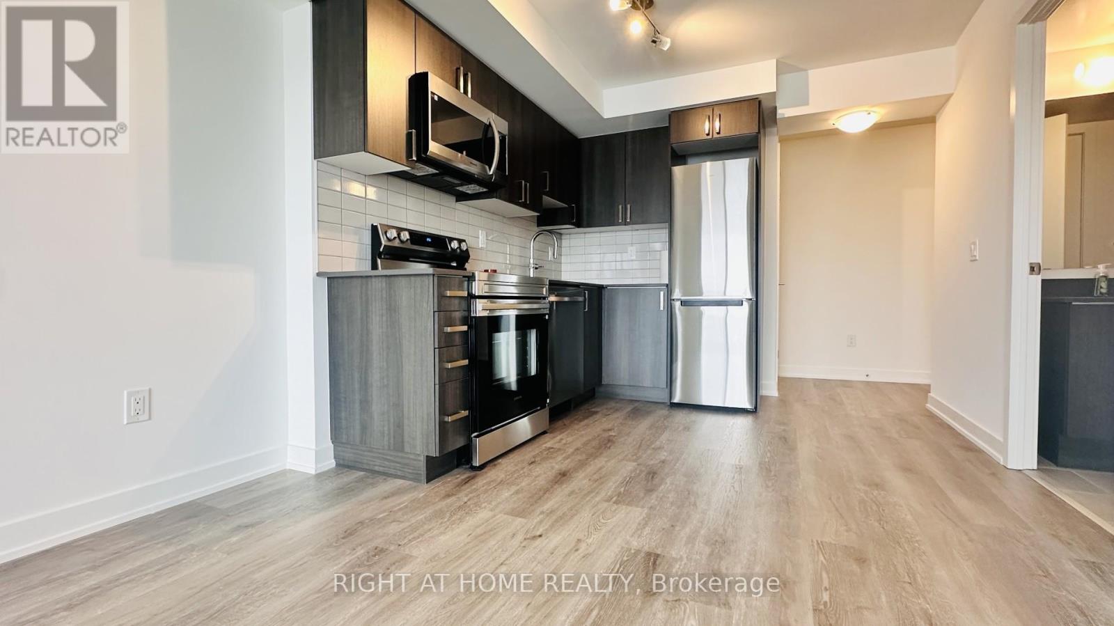 1412 - 1010 SANDY BEACH ROAD - Photo 2 of 17, Pickering (Bay Ridges), Ontario