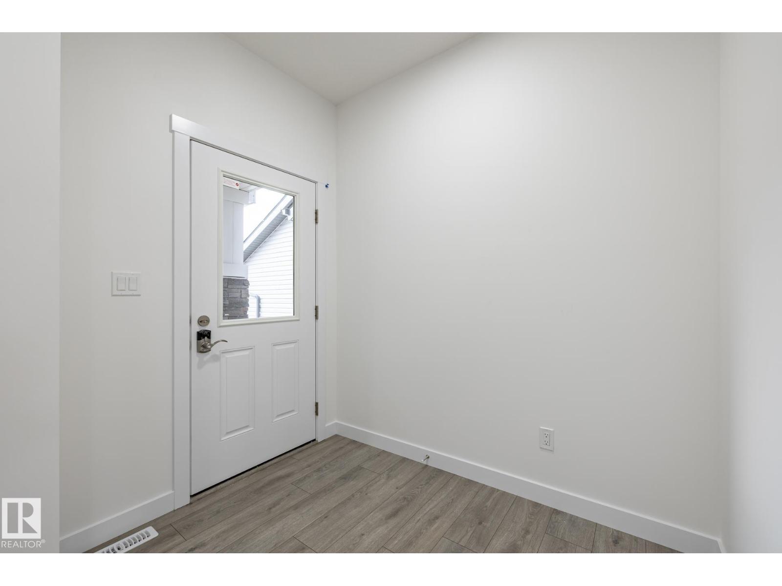 1968 210 ST NW - Photo 2 of 24, Edmonton, Alberta