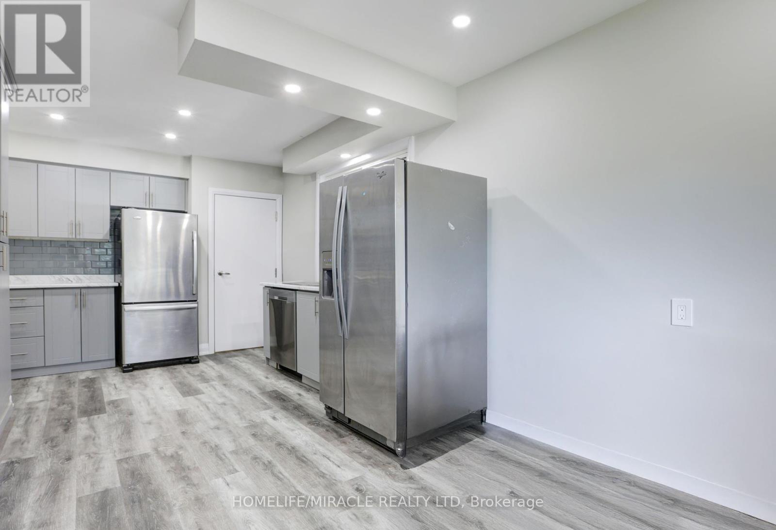 7 CARDILL CRESCENT - Photo 5 of 37, Waterloo, Ontario