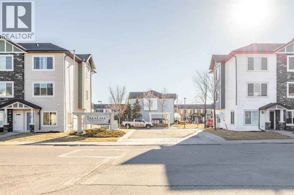 Single Family House for Sale in  Taralake Way NE Taradale Calgary 