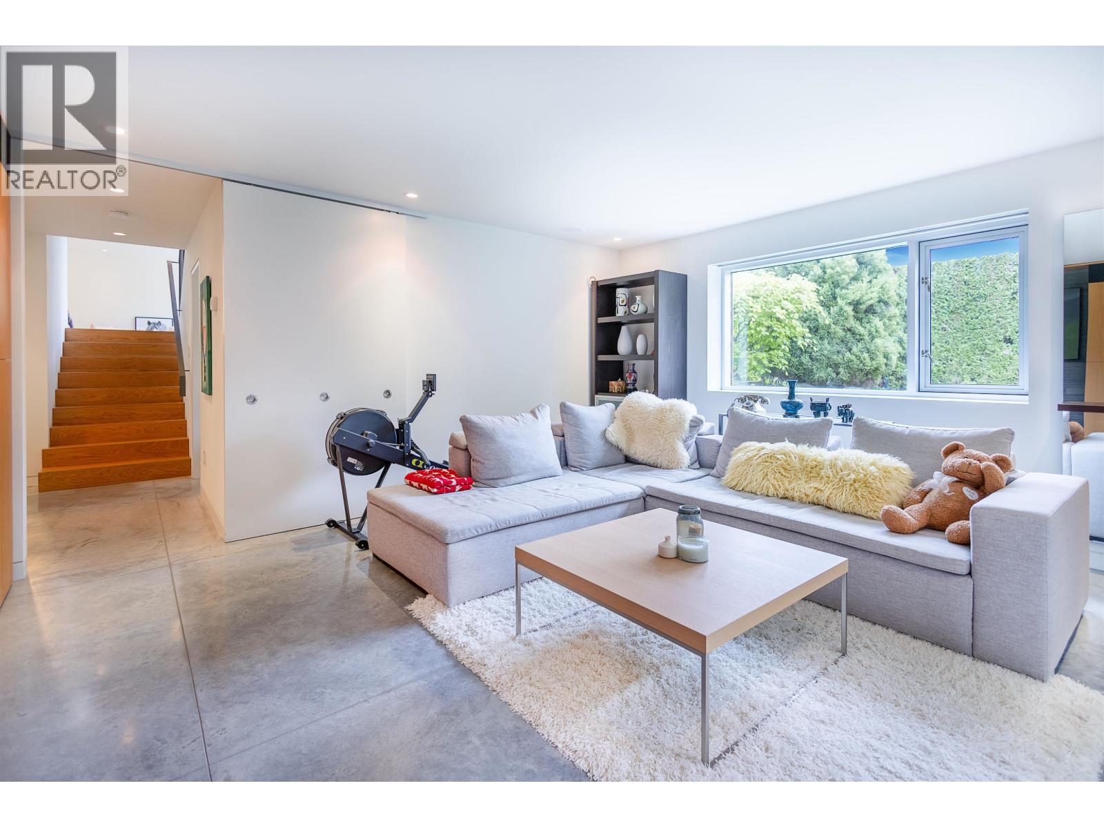 2924 ALTAMONT CRESCENT, West Vancouver