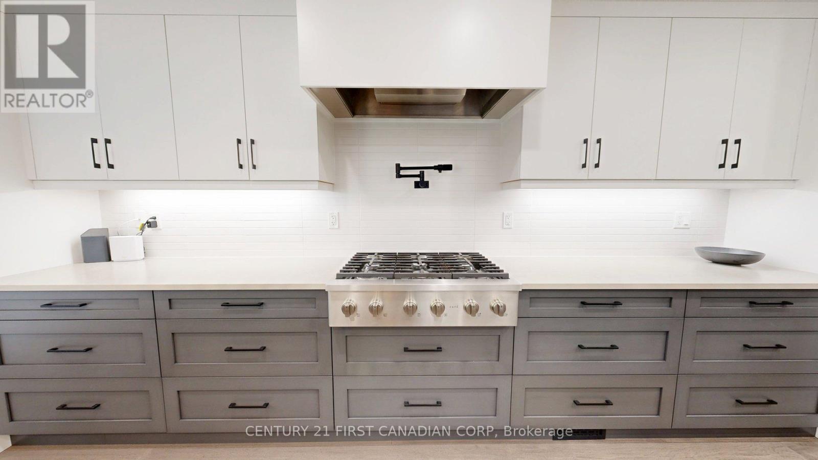 527 TOPPING LANE - Photo 3 of 50, London South (South N), Ontario