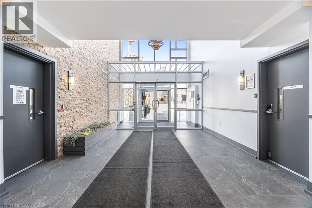 570 LOLITA Garden Unit# 231 - Photo 4 of 29, Mississauga, Ontario