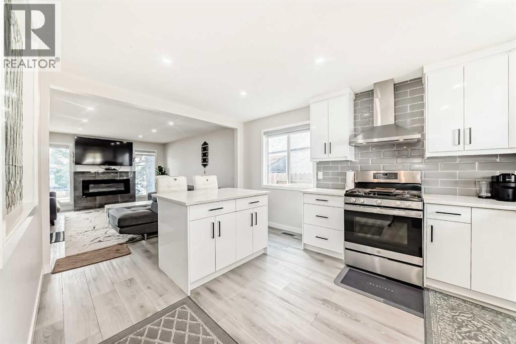 Single Family House Bungalow for Sale in   Avenue NE Pineridge Calgary 