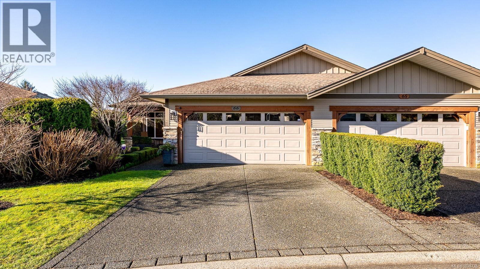 66 2300 Murrelet Dr - Photo 2 of 48, Comox, British Columbia