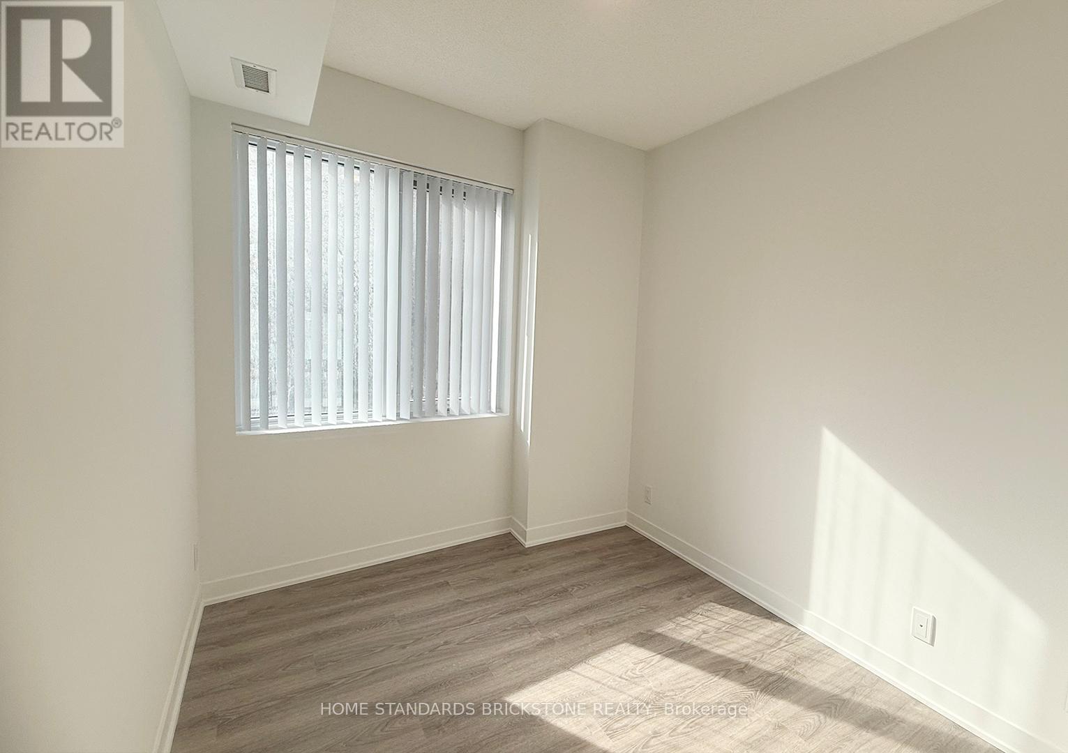 615 - 180 FRONT STREET - Photo 5 of 10, Toronto (Waterfront Communities), Ontario