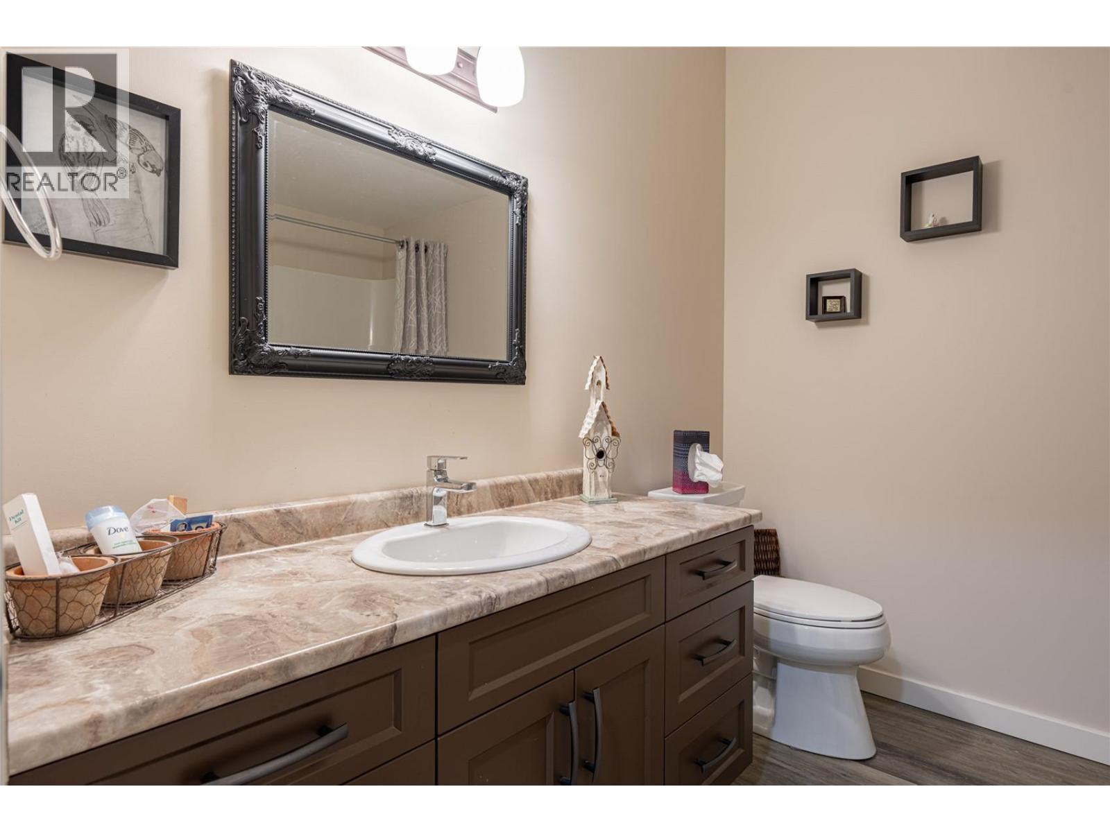 2444 York Avenue Unit# 3, Armstrong